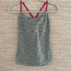 Lululemon tank size 4